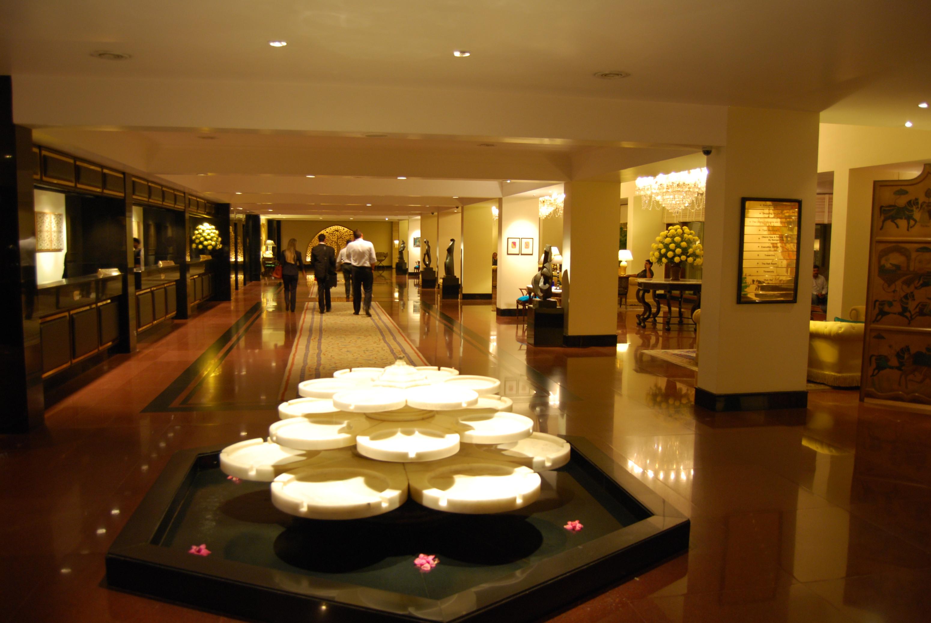 The Oberoi New Delhi Hotel Exterior photo