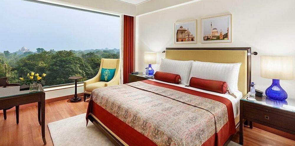 The Oberoi New Delhi Hotel Exterior photo
