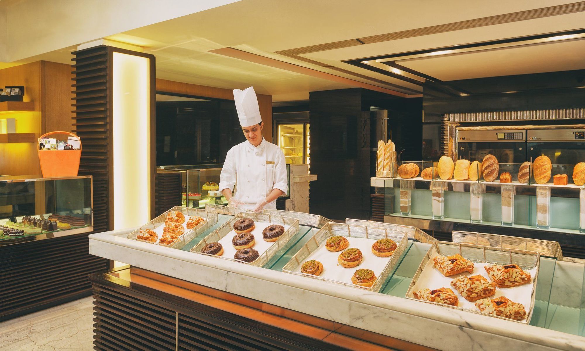 The Oberoi New Delhi Hotel Restaurant photo